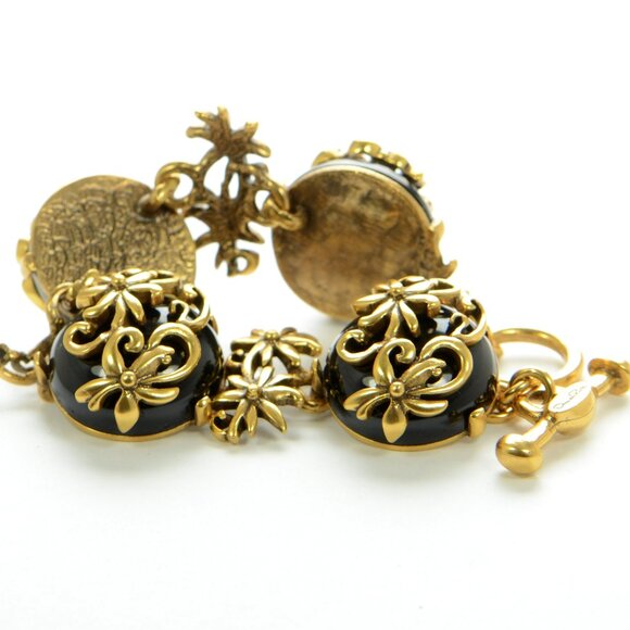 Oscar de la Renta Resin Filigree Toggle Bracelet - Picture 2 of 8